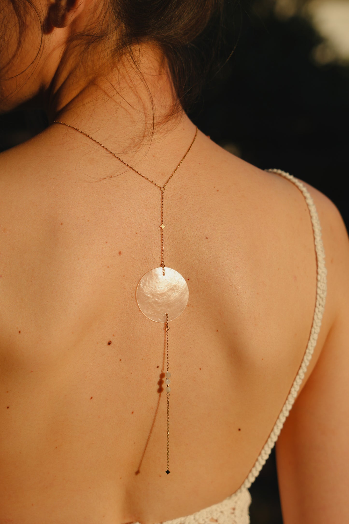 Moon Shell ogrlica