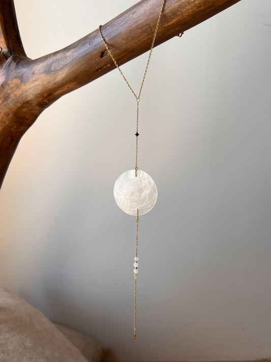 Moon Shell ogrlica